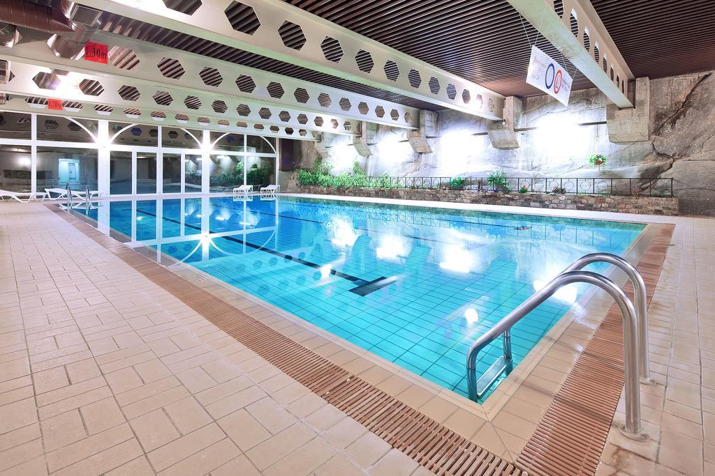 Hotel Aux Mille Etoiles Salvan Ngoại thất bức ảnh