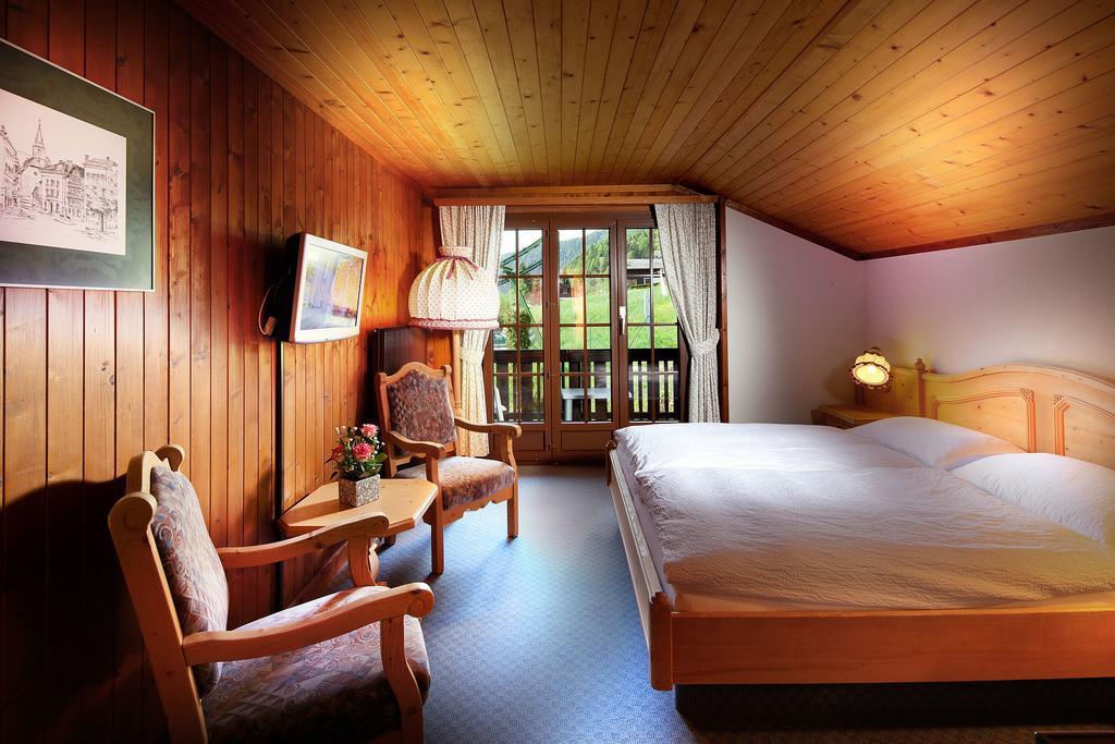 Hotel Aux Mille Etoiles Salvan Ngoại thất bức ảnh