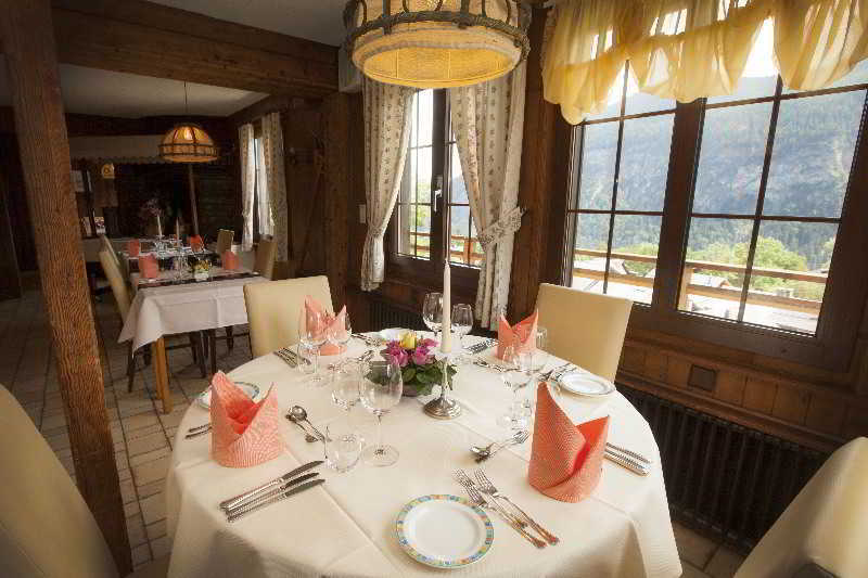 Hotel Aux Mille Etoiles Salvan Ngoại thất bức ảnh